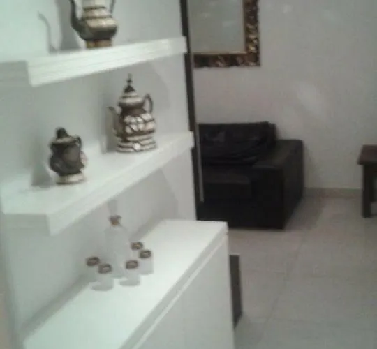 شقة Sea Front Balcony سليمة