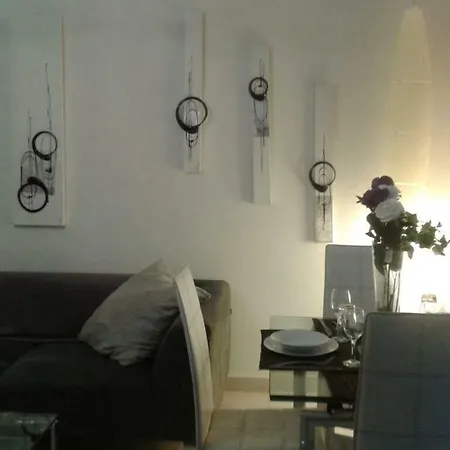 Sea Front Balcony 公寓 斯利马